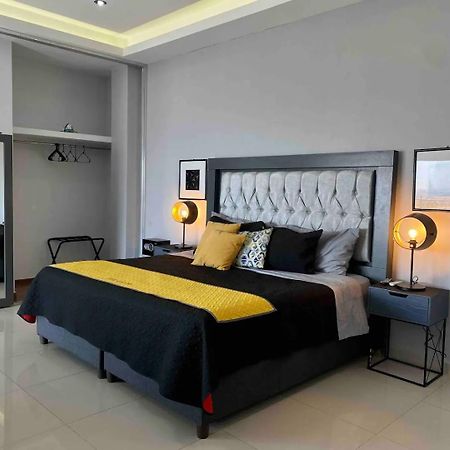 Suites La Gloria Alojamiento Independiente Tepatitlan de Morelos Bagian luar foto